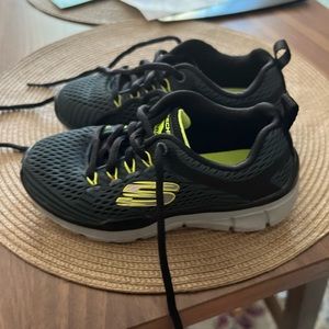 Sketchers Relaxed Fit C11